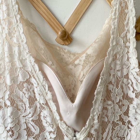 Mikaella Elegant Lace Wedding Dress with Train - Picture 7 of 10